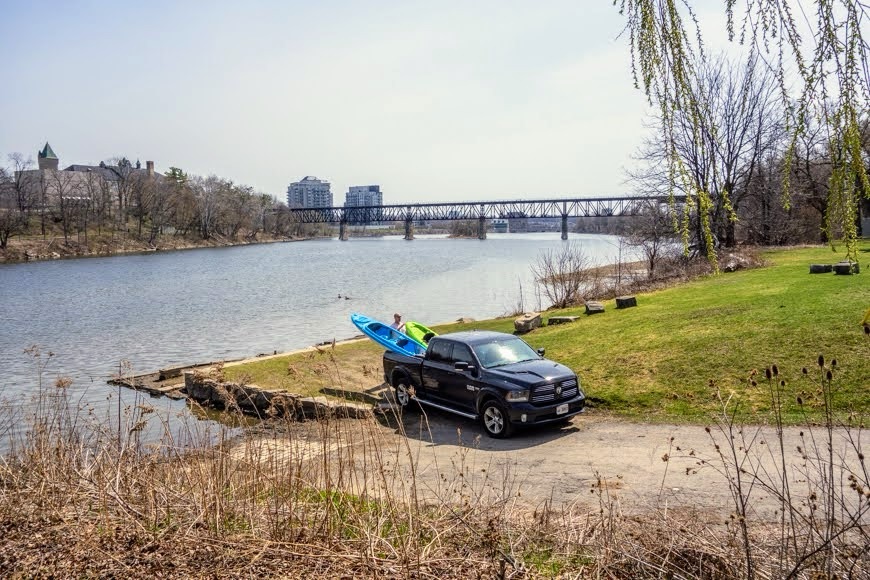 Riverbluffs Park – Walter Bean Grand River&nbsp;Trail