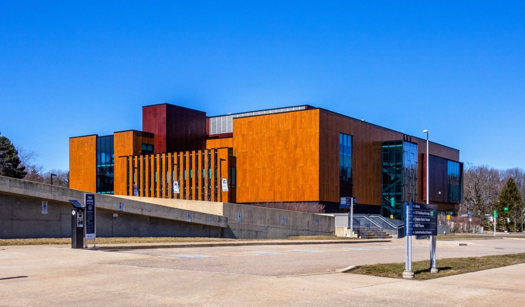 Hazel McCallion Academic Learning Centre, University of Toronto&nbsp;Mississauga