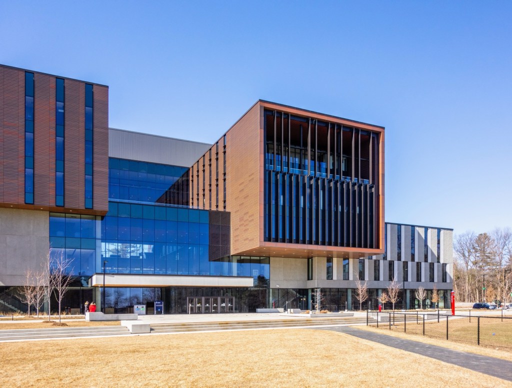 Maanjiwe nendamowinan, University of Toronto&nbsp;Mississauga