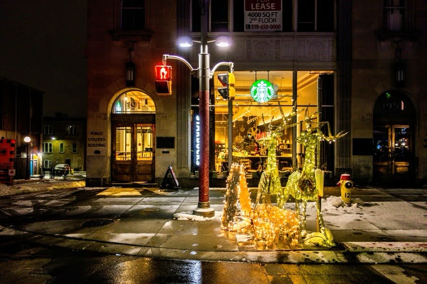 Starbucks, 191 King St&nbsp;W