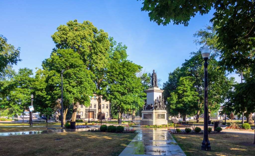 Victoria Park Square