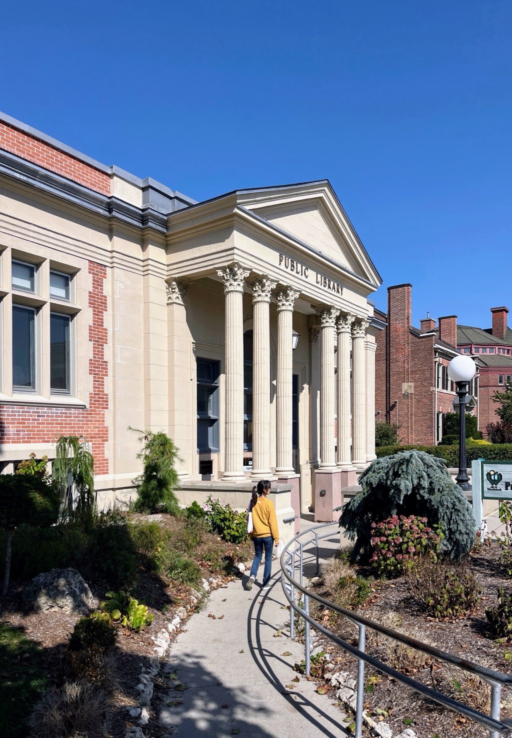 Woodstock Public Library