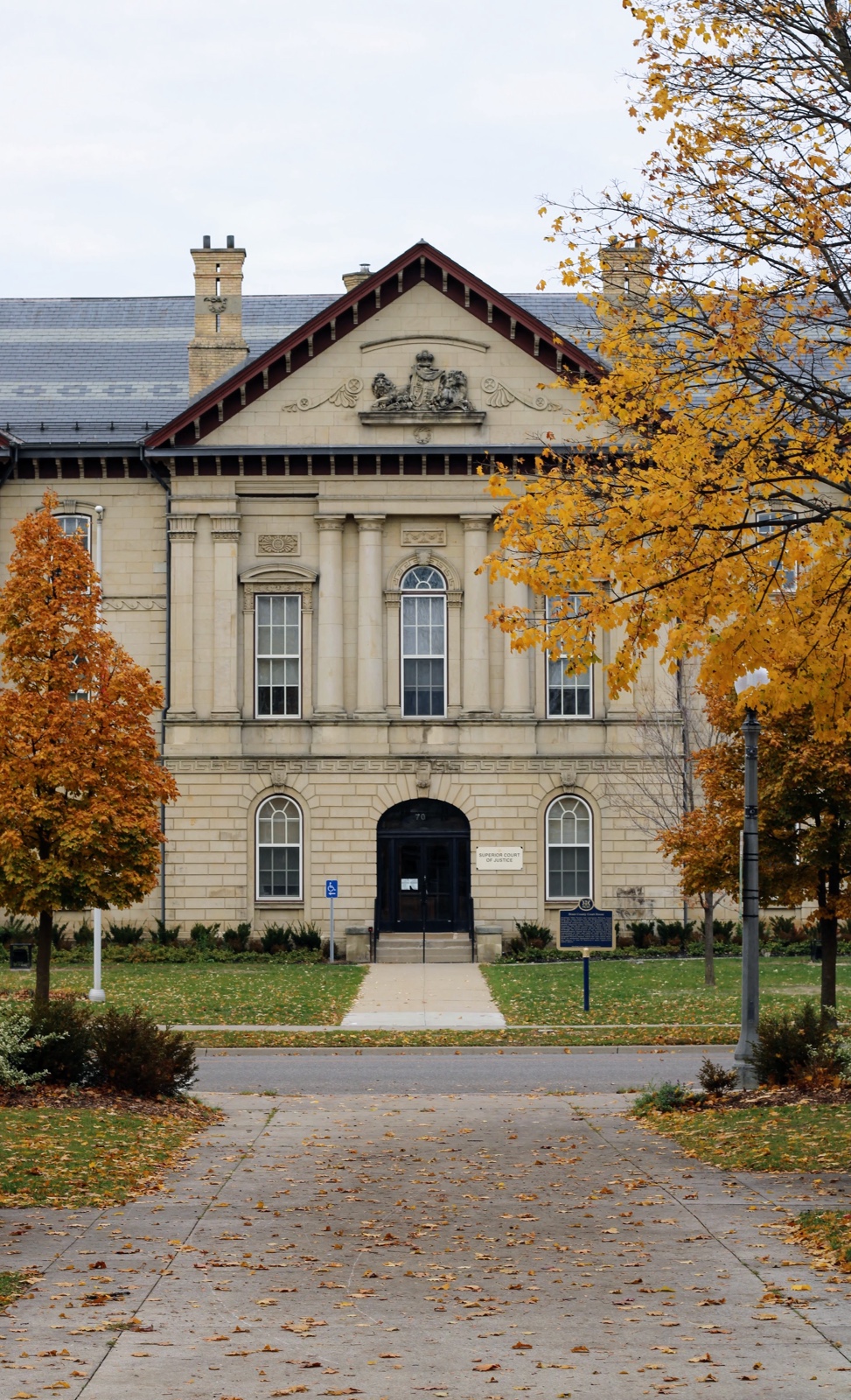 Superior Court of Justice (Brant County&nbsp;Courthouse)